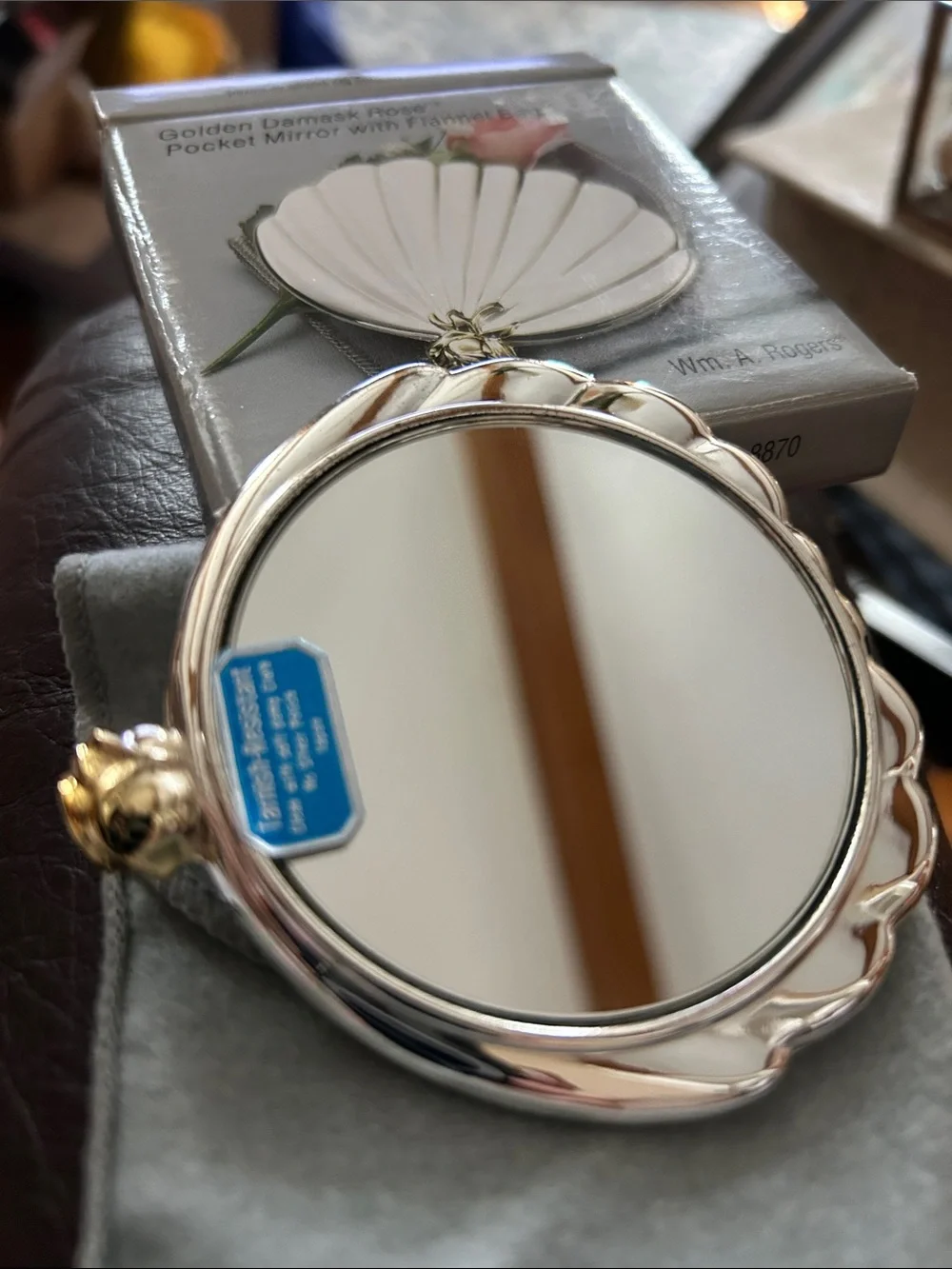 Oneida William Roger’s  Silver-tone Shell Compact Mirror with Gold Rose Mirror